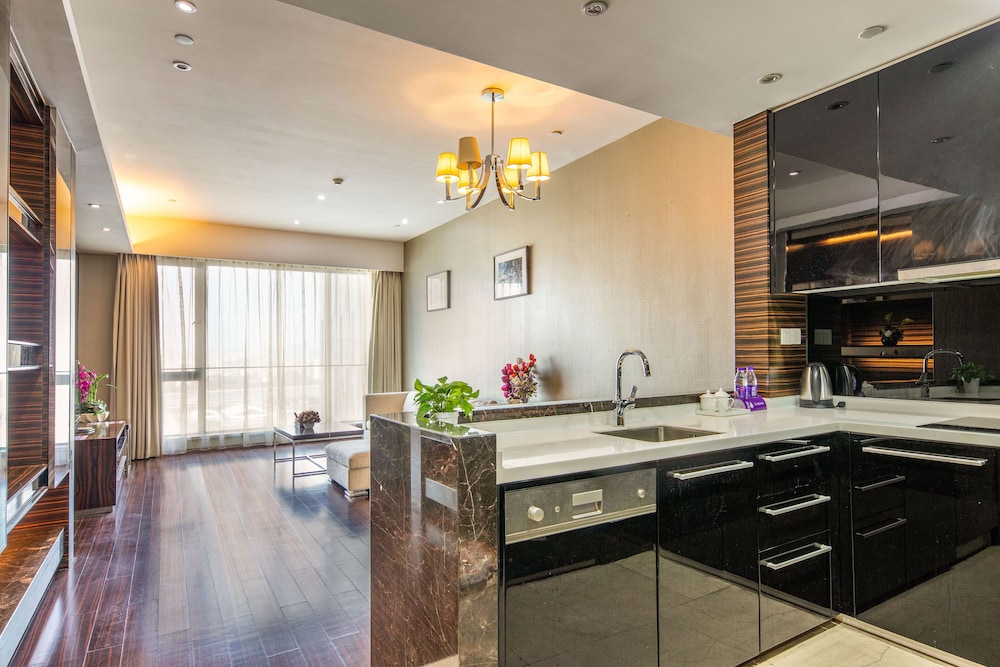 Xingyi International Hotel Poly Store 5/70