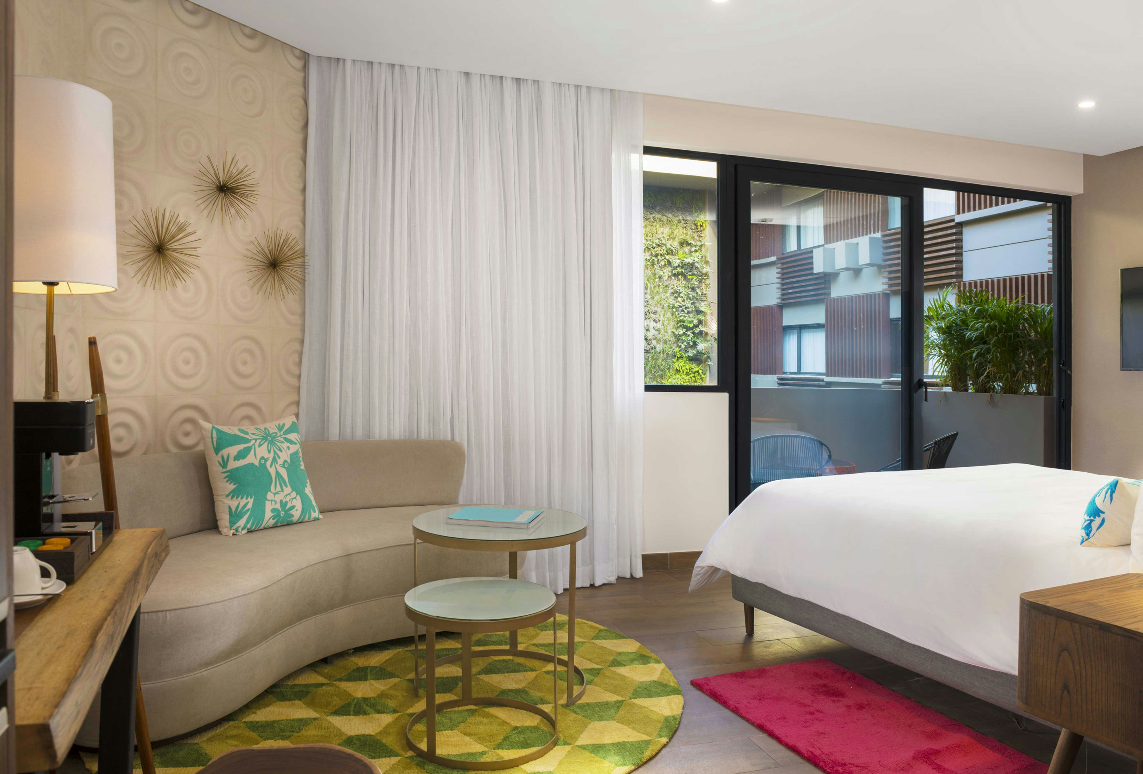 The Fives Downtown Hotel And Residences Curio Collection 30/91