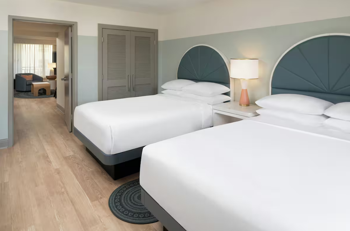 1 Bedroom, Renovated, Suite, 2 Double Beds, Pool View, Sofa