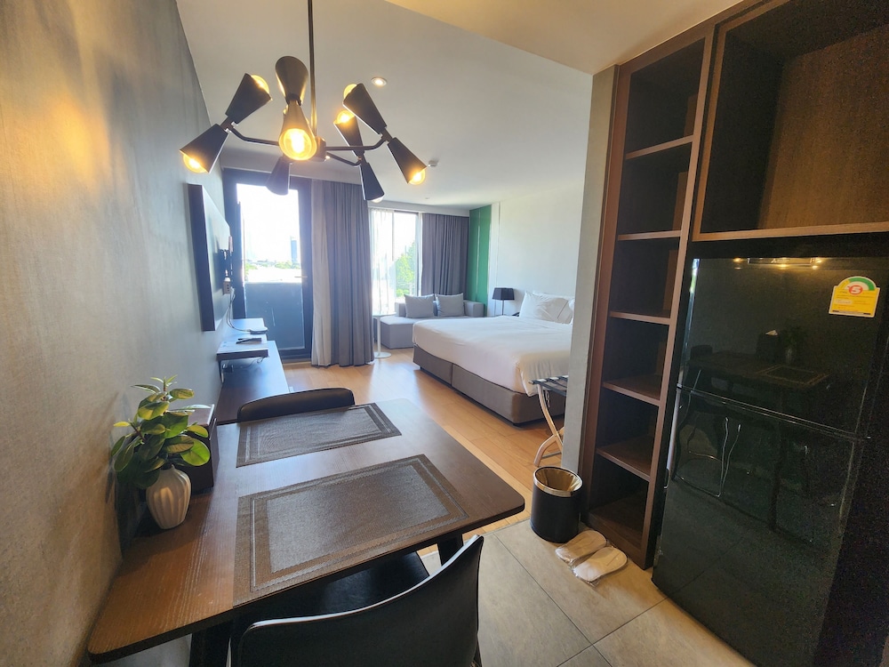 Montana Hotel and Residence 18/46