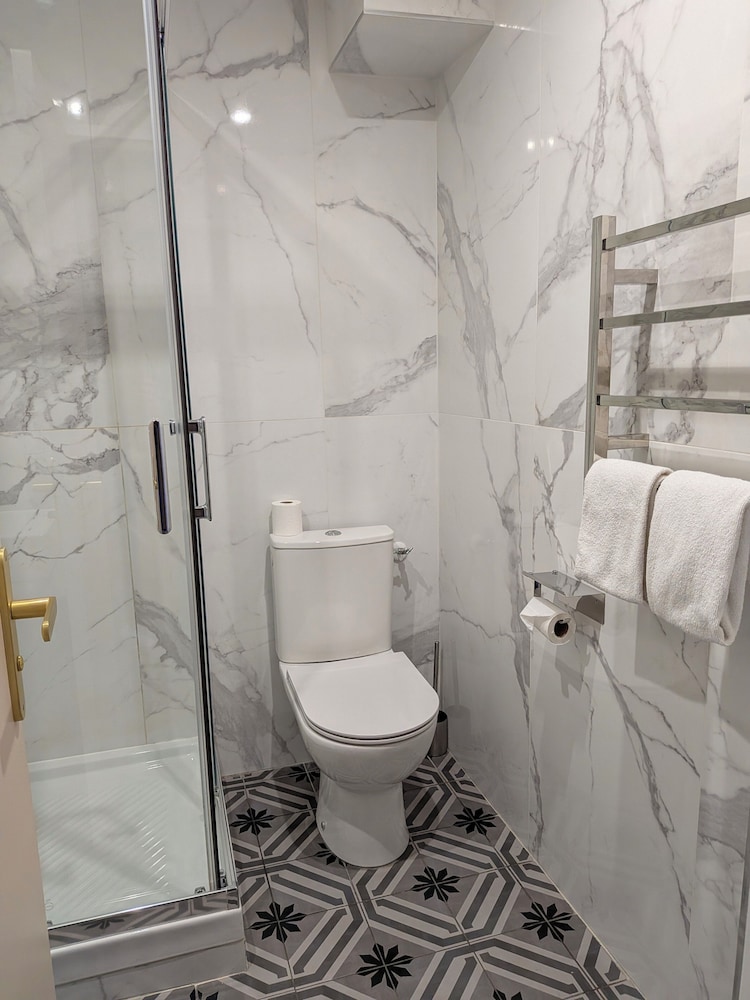 Hotel Kyriad Marseille Centre Paradis Prefecture 49/50