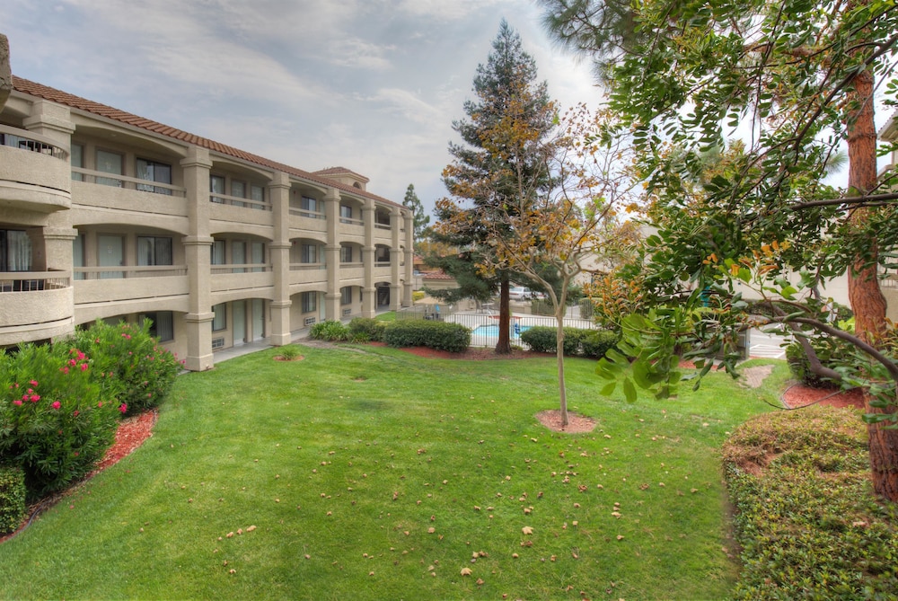 Good Nite Inn Fremont 1/30