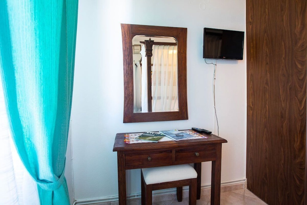 Kastro Hotel 41/50