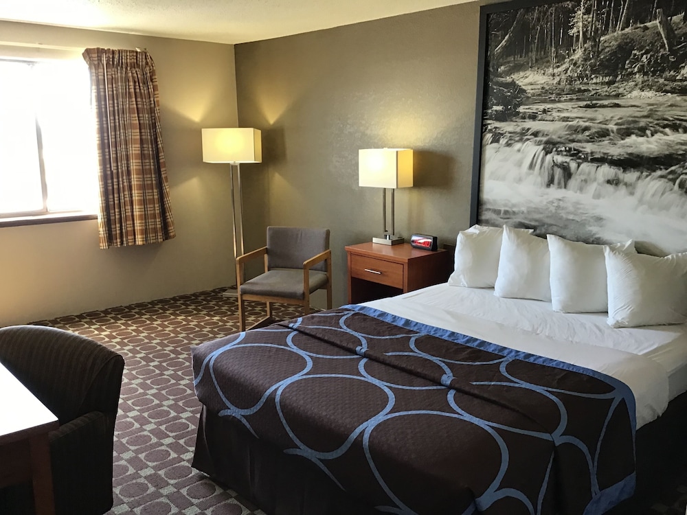 Super 8 by Wyndham Miles City 14/37