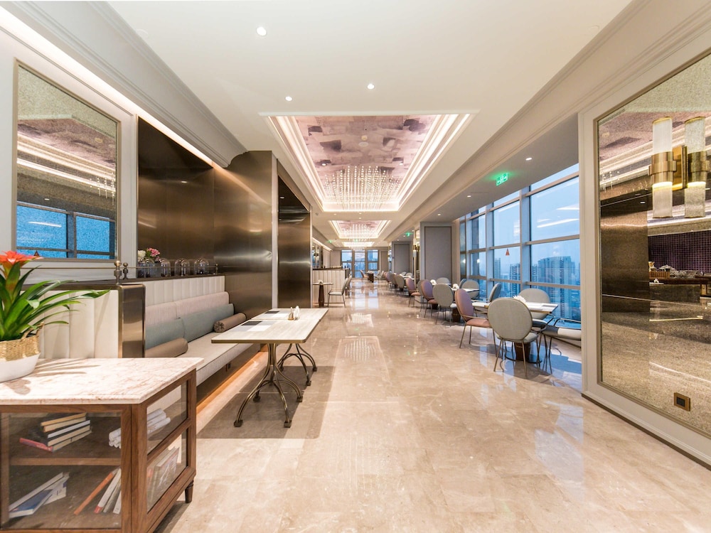Mercure Hohhot Downtown 40/57