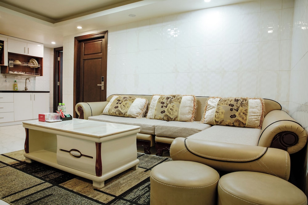 Skyhouse Hotel 36/55