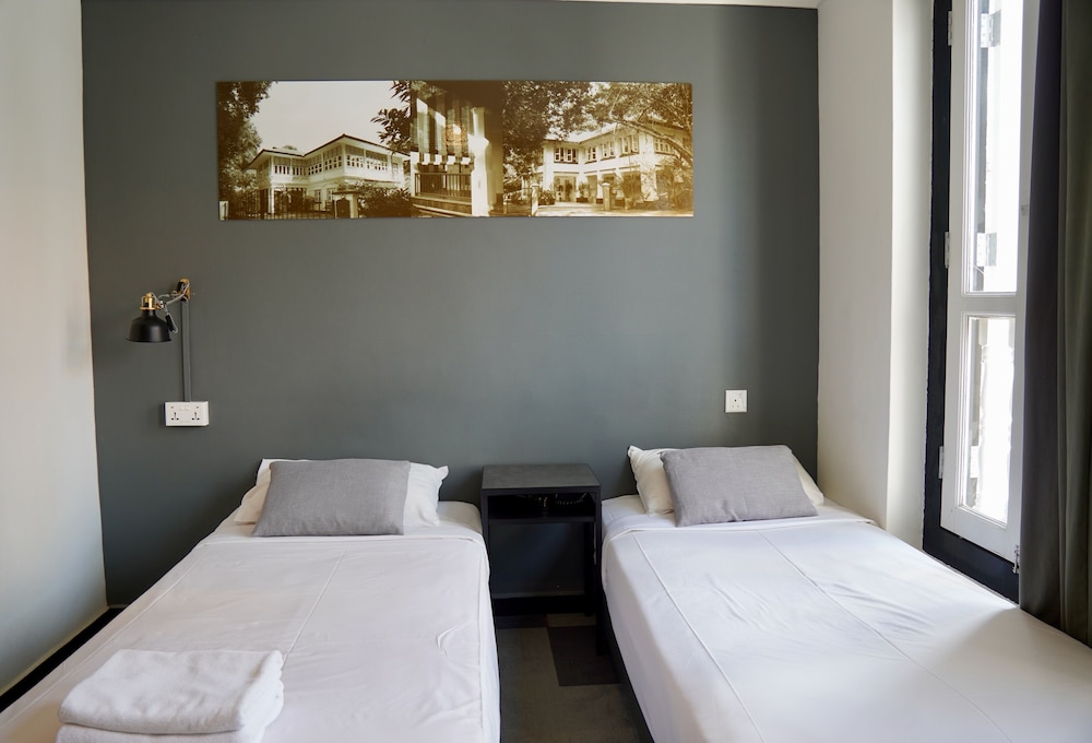 Check-Inn at Little India 9/50