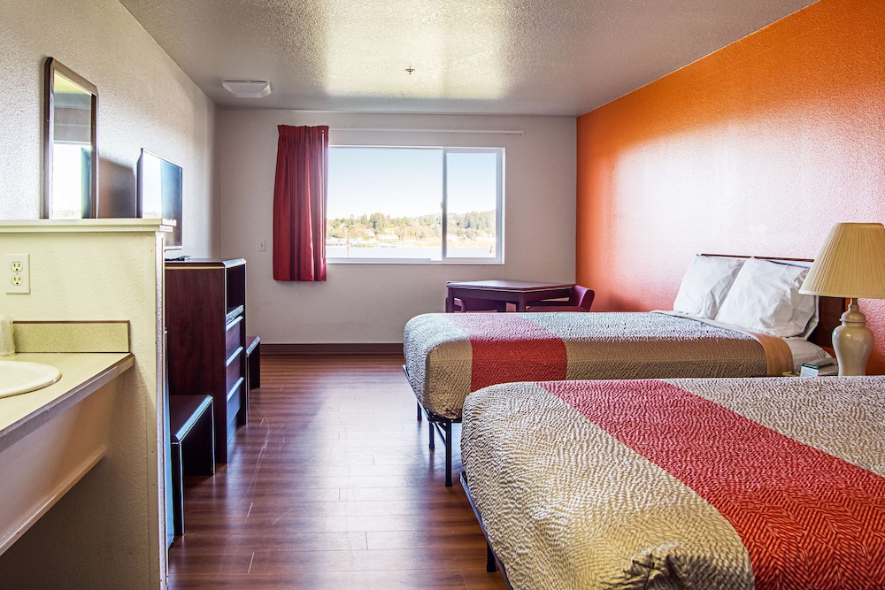 Motel6 Newport, OR 25/47