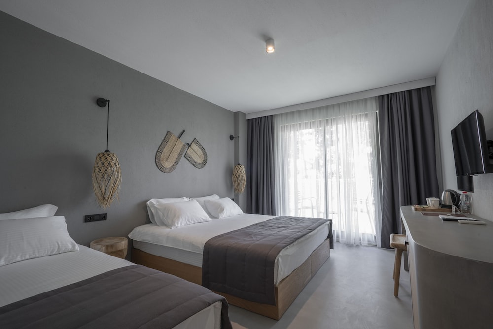 Regia Mare Beach Boutique Hotel 10/50