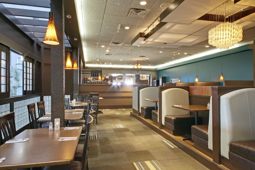Coast Kamloops Hotel And Conference Centre 37/50