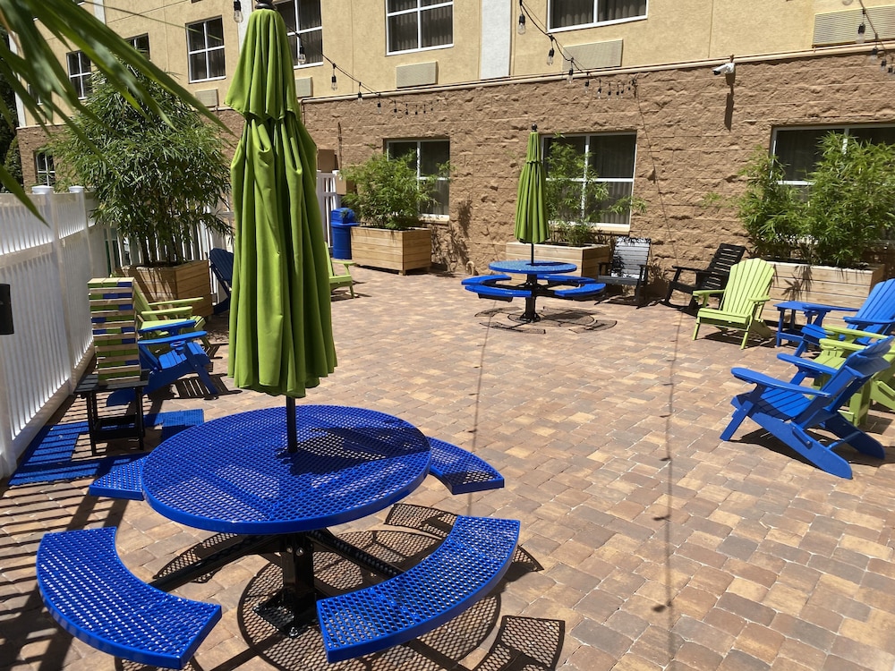 Holiday Inn Express Hotel Suites Plant City 10/70