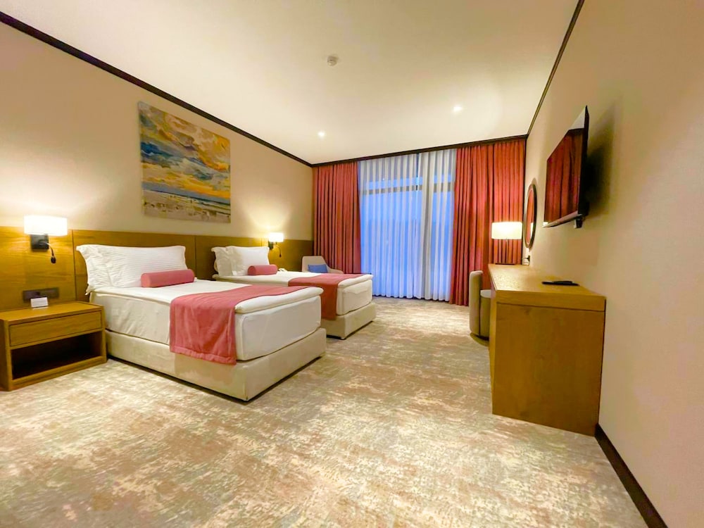 Shabran Wellbeing Resort 29/74