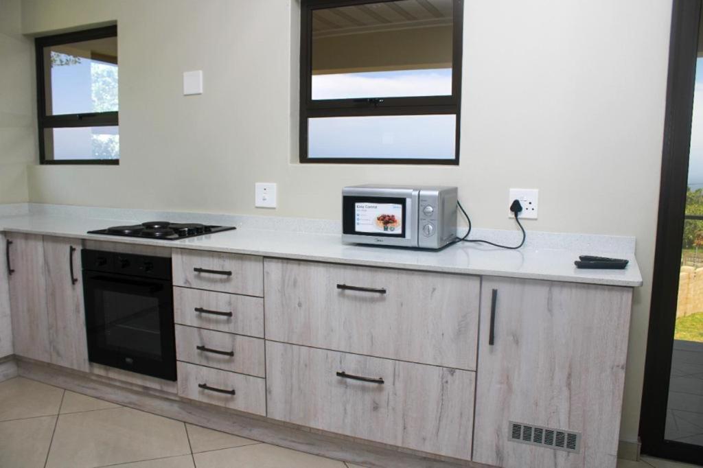Langelihle Accommodation in Margate 4/37
