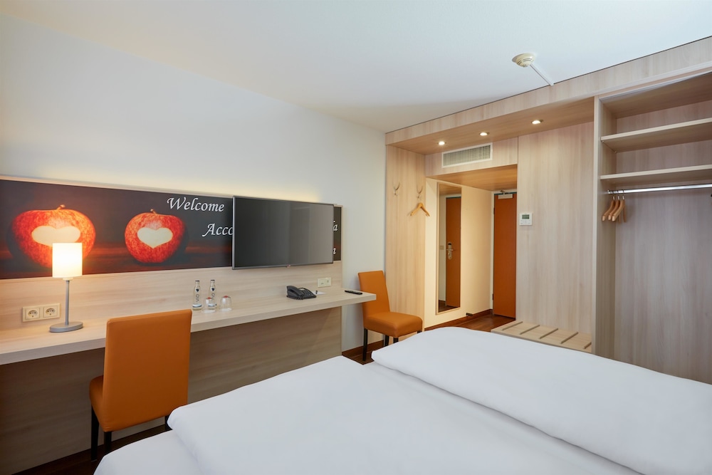 H Hotel Stuttgart Herrenberg 9/63