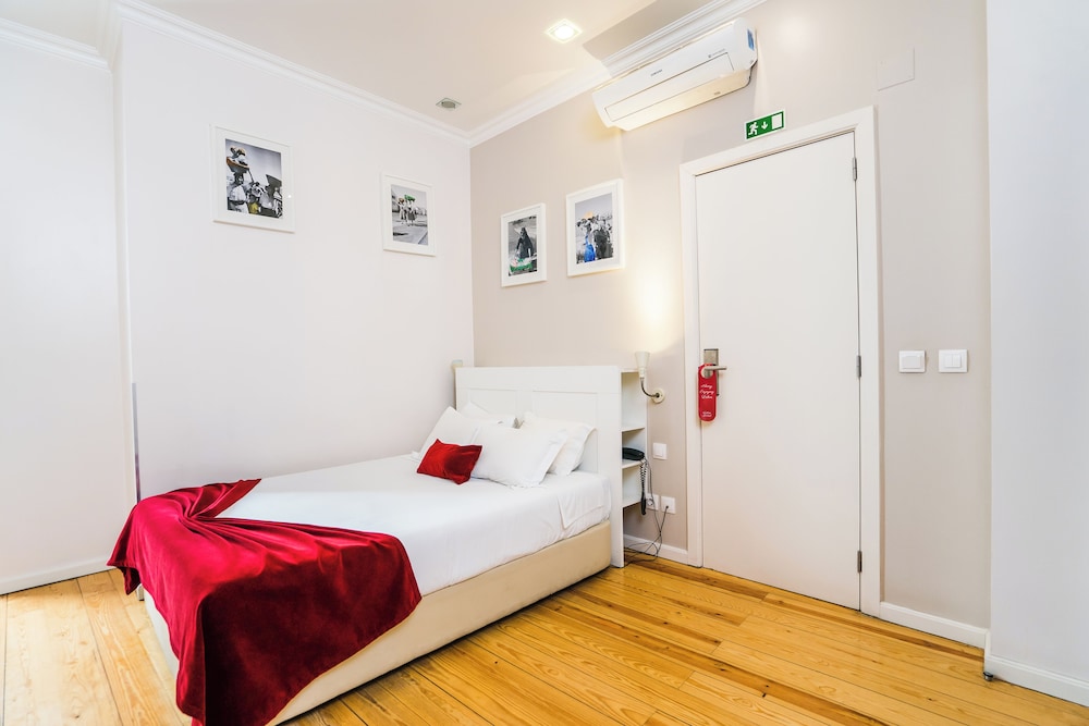 Lisbon Arsenal Suites 33/69