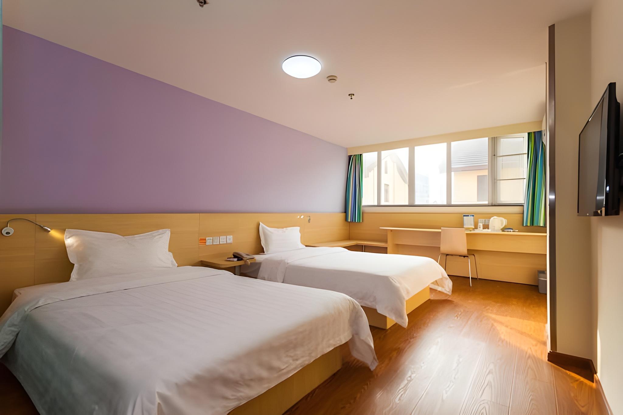 7 Days Inn Chengdu North Railway Train Station Square Branch 19/39