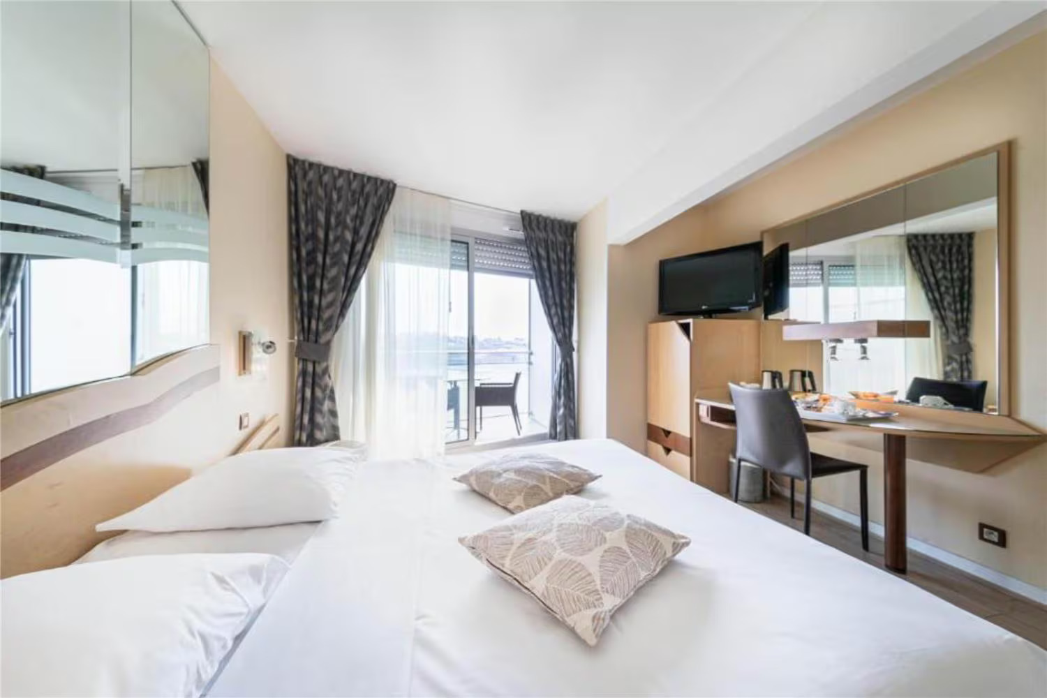 Comfort, Double Bed