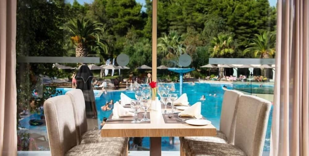 Poseidon Hotel Sea Resort 31/47