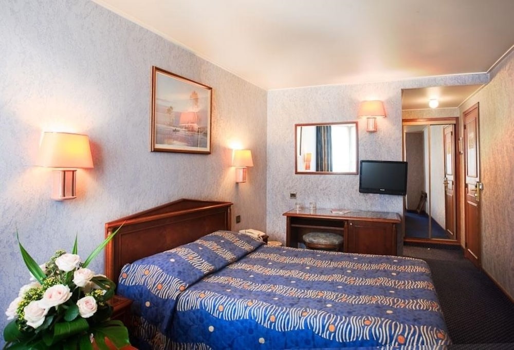 Hotel Meslay Republique 42/51