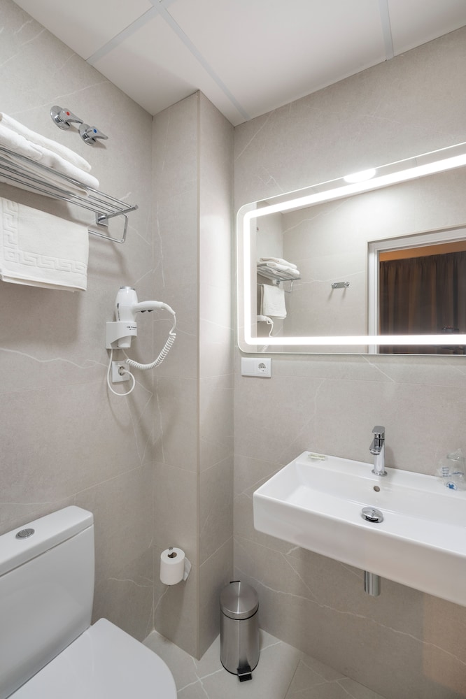 Hostal Pensimar 60/64