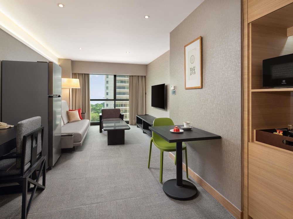 Grand Mercure Singapore Roxy 46/66