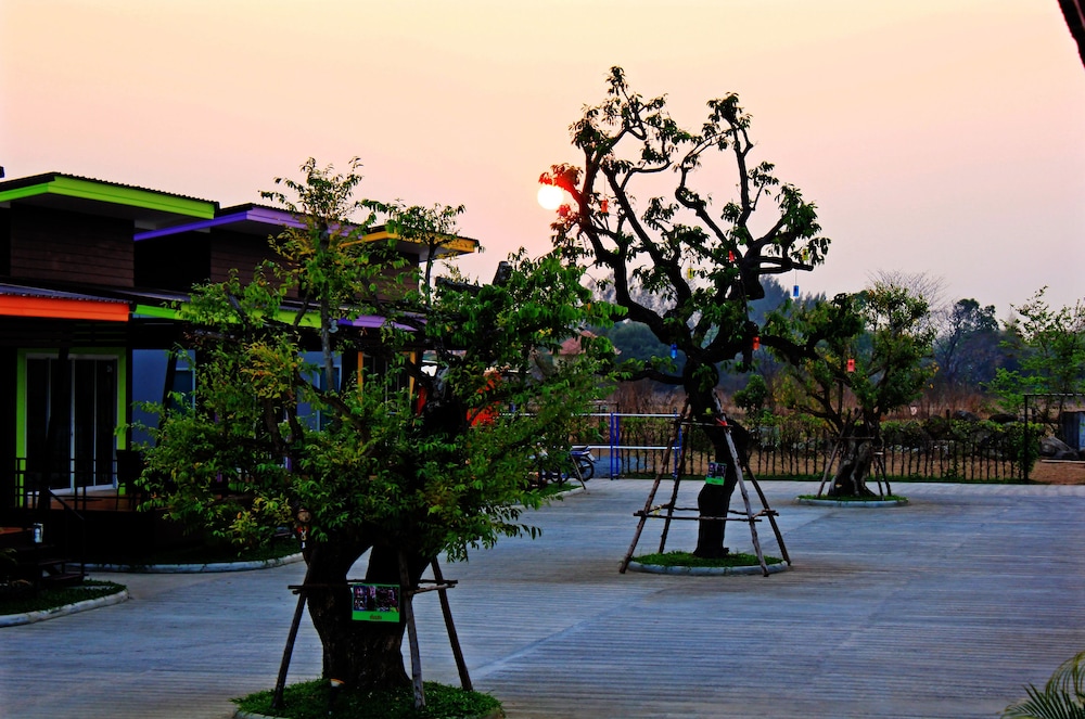 D-Sine Resort 92/100