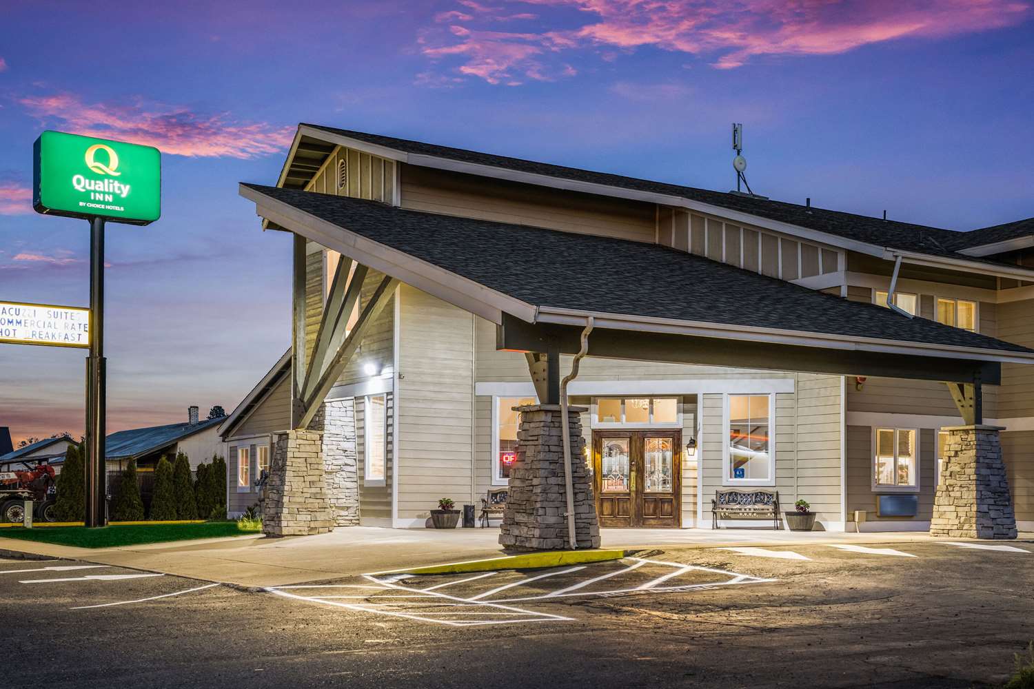 Quality Inn Cle Elum-Ellensburg 8/41
