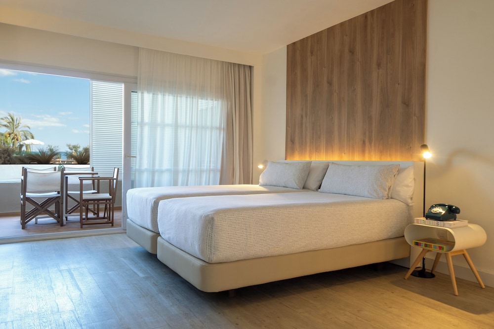 Innside by Melia Wave Calvia 29/76