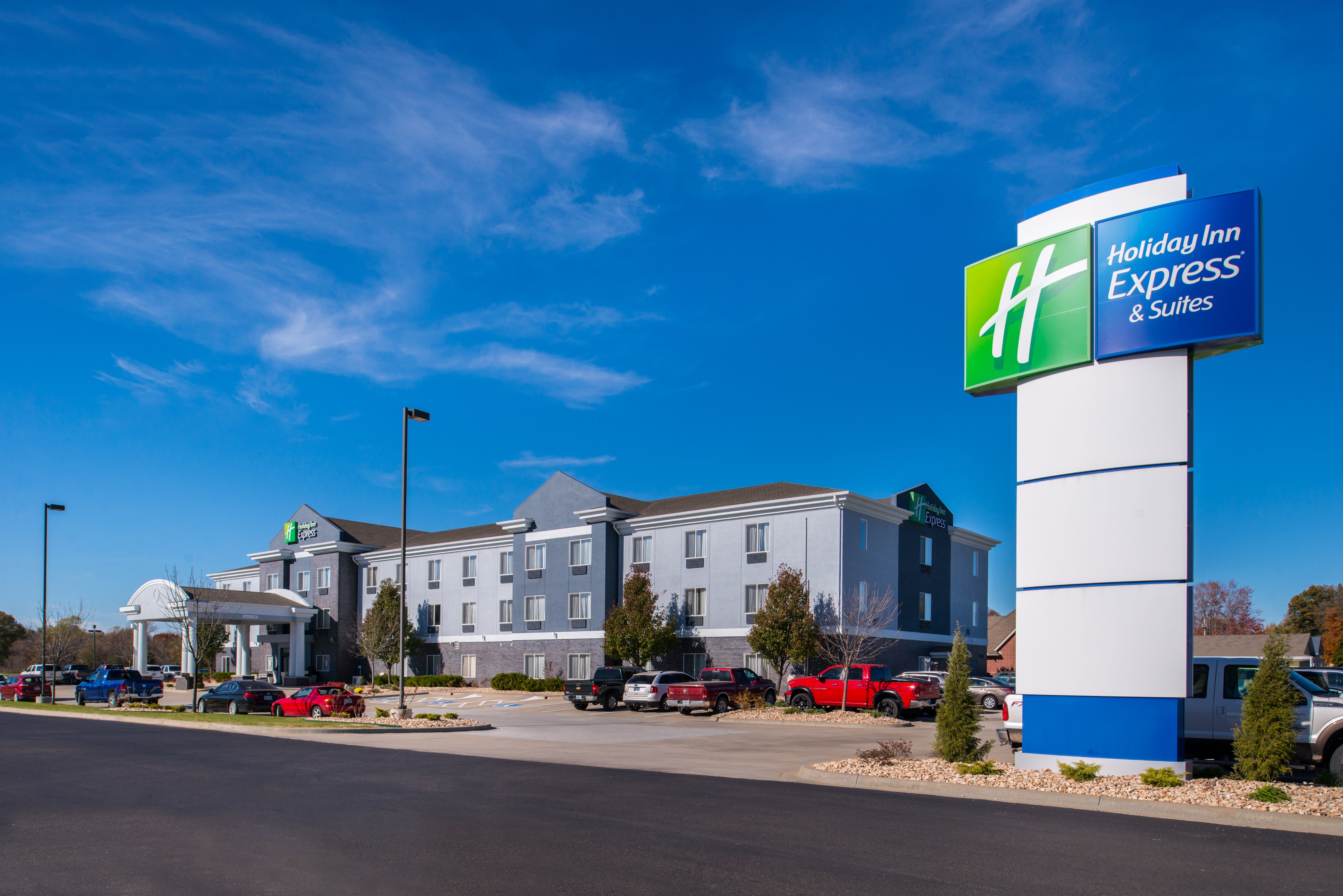 Holiday Inn Express Hotel And Suites Pittsburg 69/73
