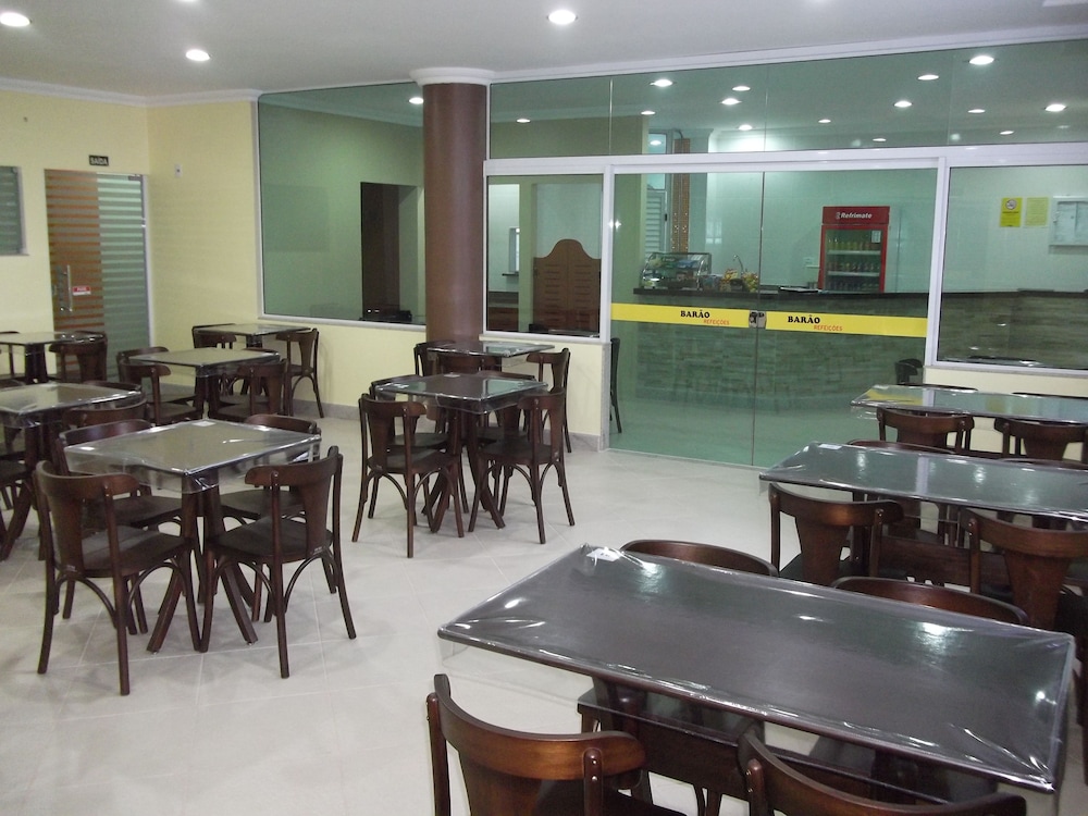 Lord Hotel Camburi 40/44