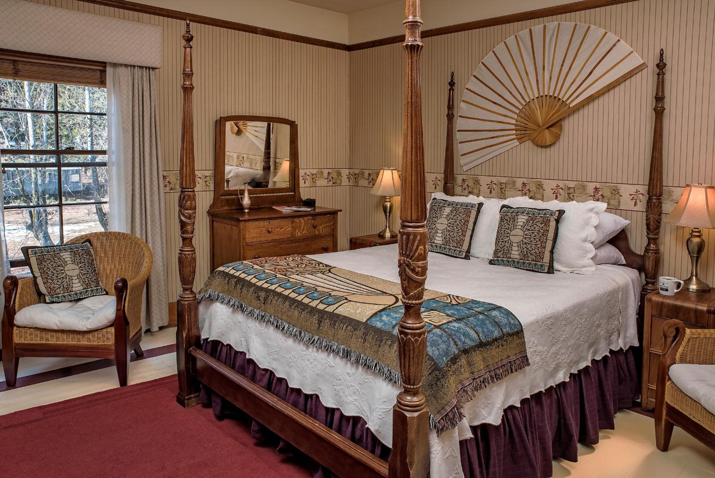 McCloud Hotel 16/50