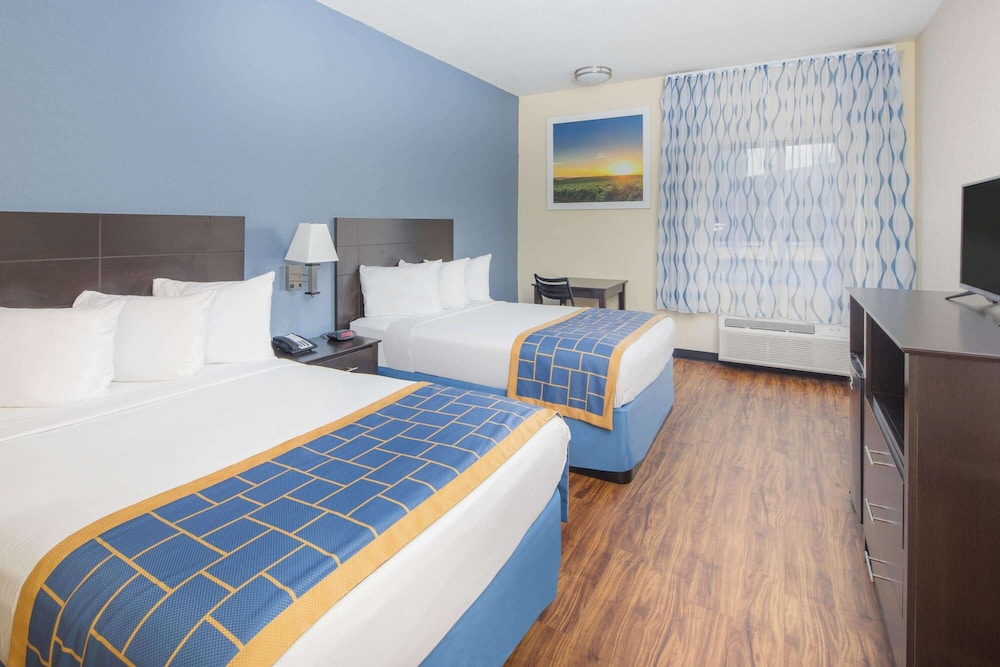 ROOM, 2 DOUBLE BEDS