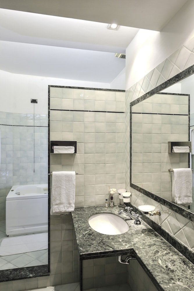 Hotel Fonte Cesia 38/41