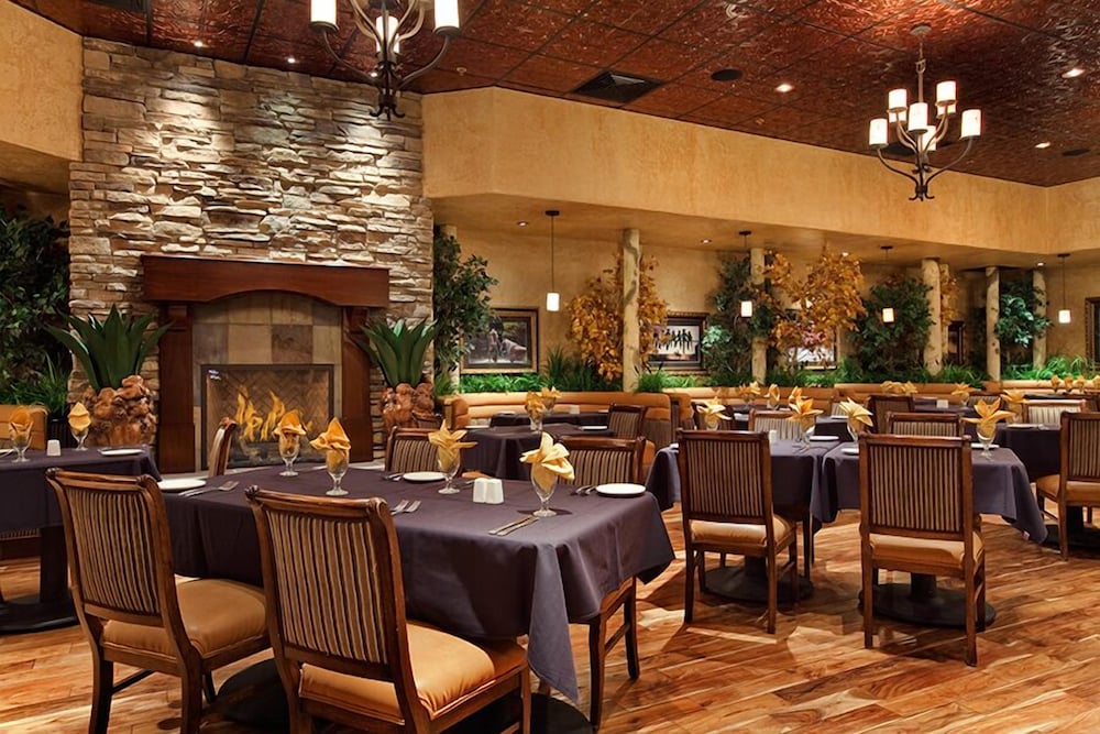 Maverick Hotel And Casino By Red Lion Hotels 47/66