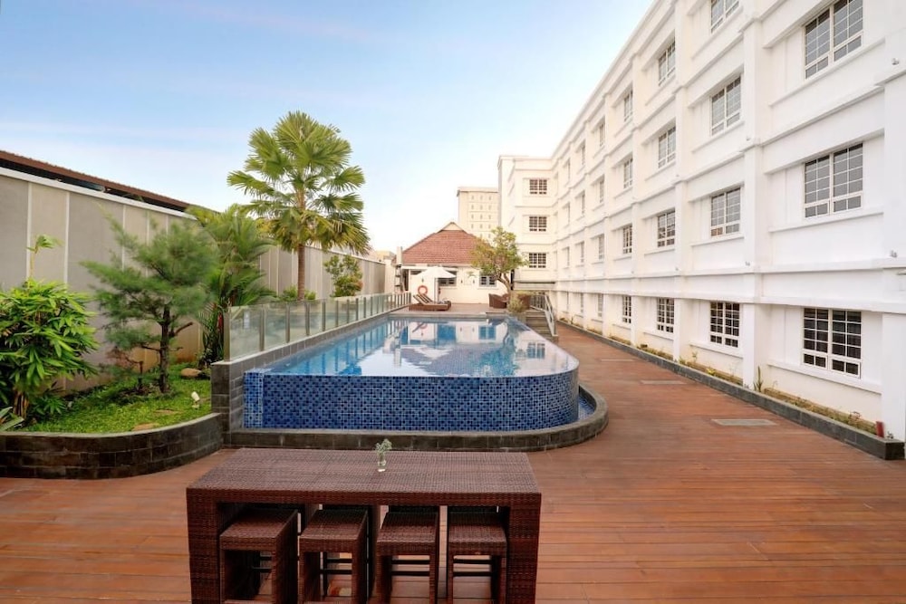 Kokoon Hotel Surabaya 37/41