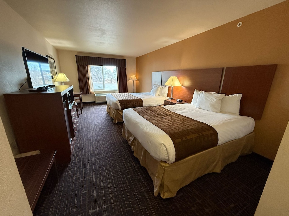 Richland Inn Suites 19/37