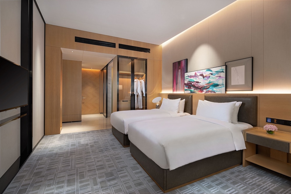 Radisson Hangzhou Qianjiang 9/58