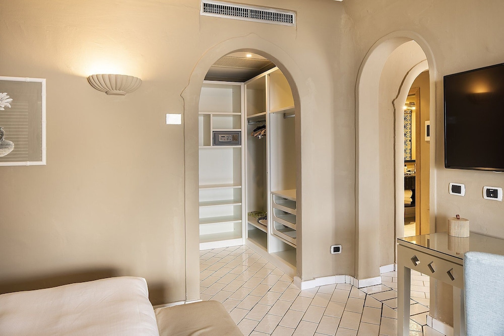 Therasia Resort Sea And Spa 44/100