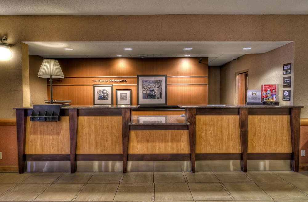 Hampton Inn & Suites Kalamazoo-Oshtemo 4/42