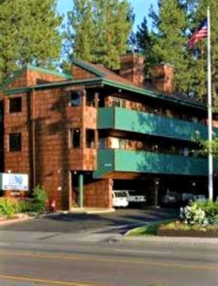 Getaways at Snow Lake Lodge 5/50