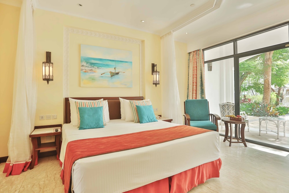 Sarova Whitesands Beach Resort and Spa 27/73