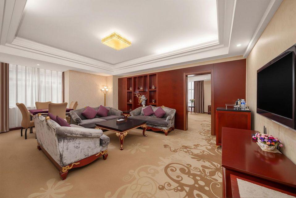 Gansu International Hotel 36/45