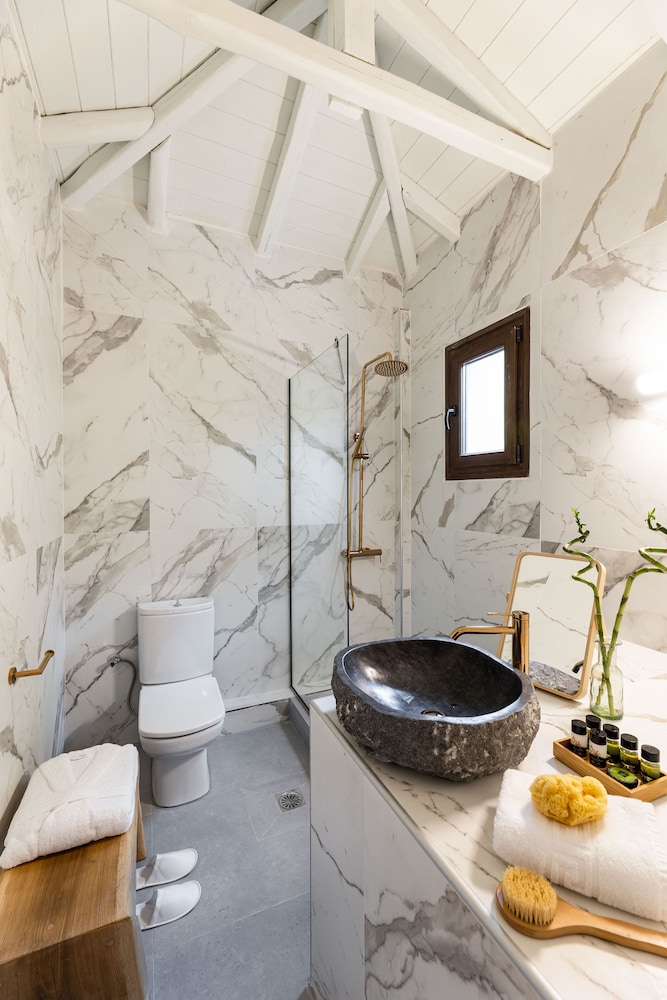 Skiathos Avaton Suites and Villas 65/66