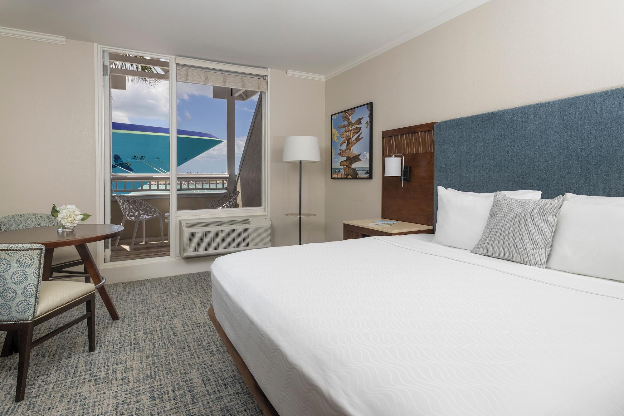 Room, King Bed, Ocean Front