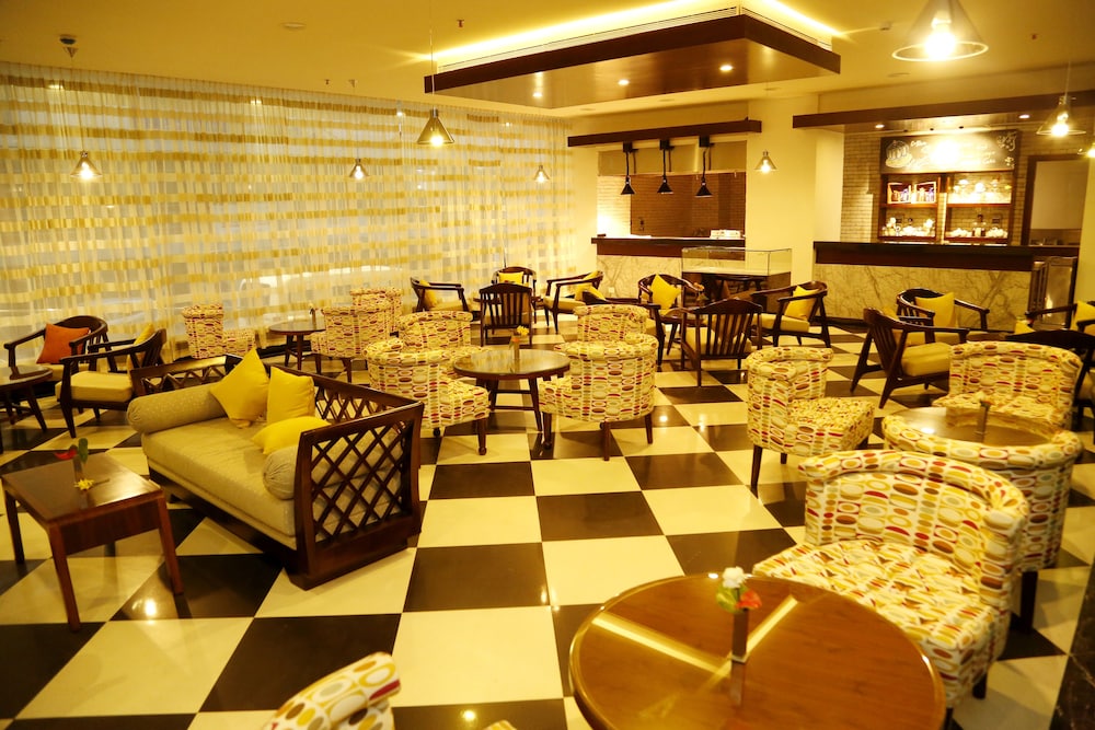 THE RAVIZ CALICUT 36/47