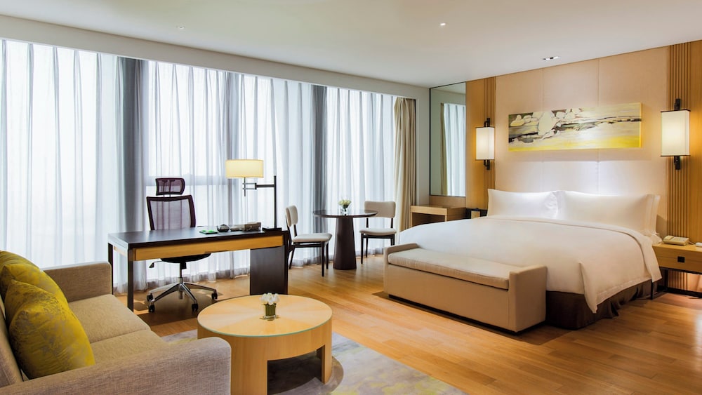 Premium, King Bed