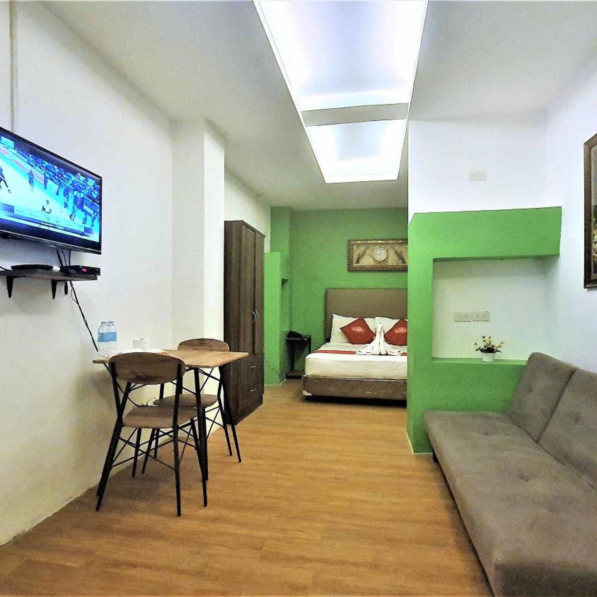 Oyo 108 Spiral Suites 38/50