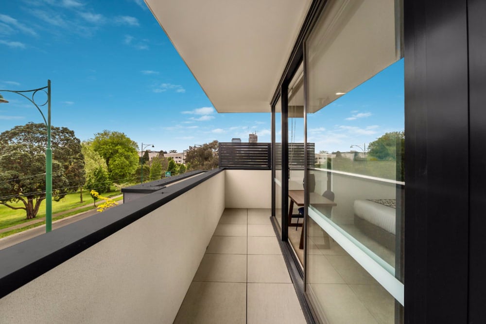 Whitehorse Apartment Hotel 29/47