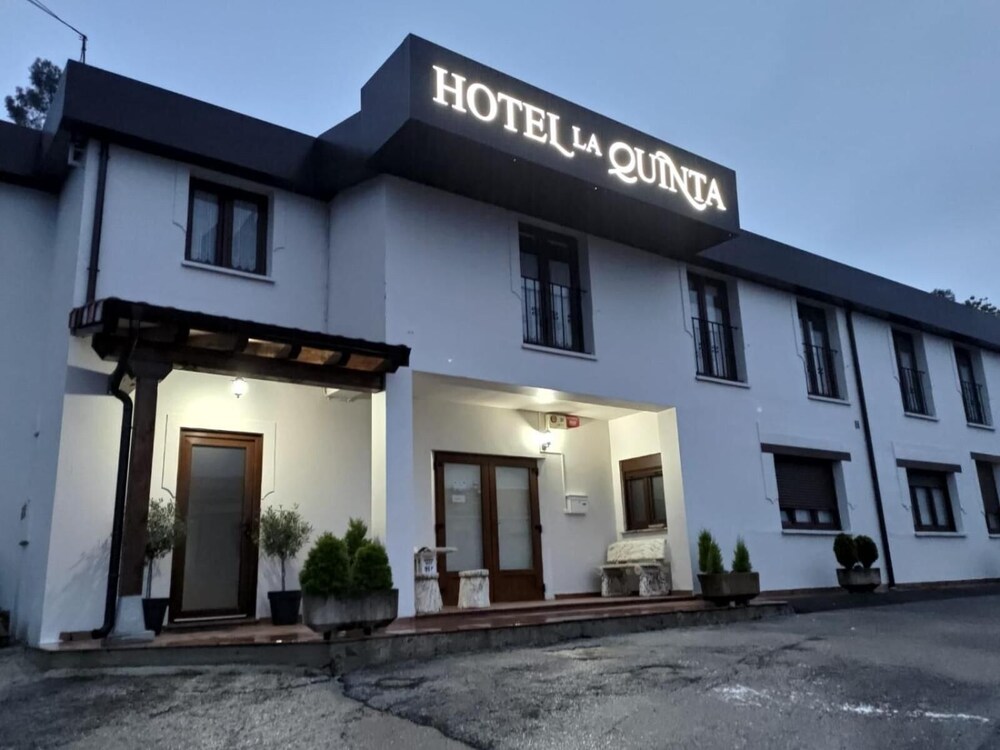 La Quinta 3/43
