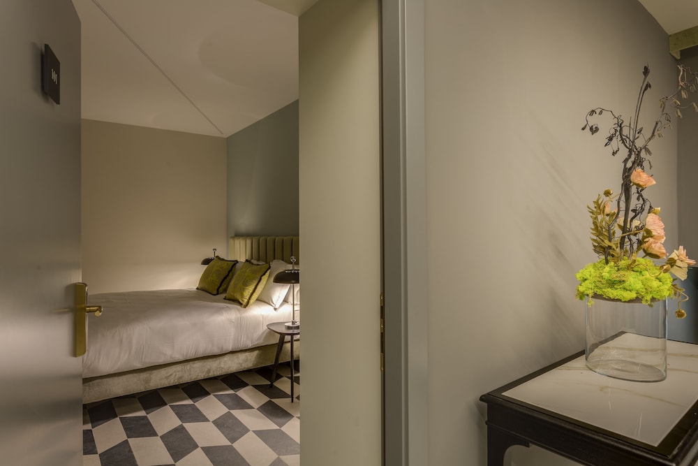 Otivm Hotel 22/63